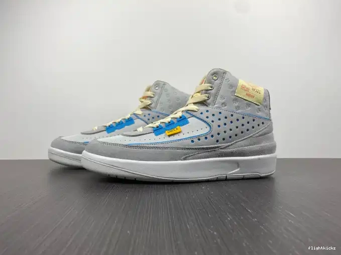DN3802-001 Union 2 Retro Fog Grey Jordan 0519